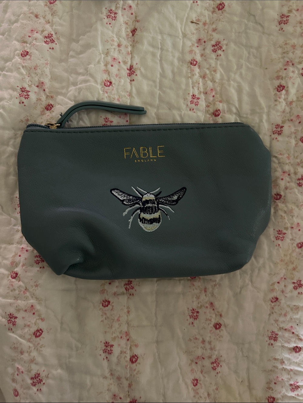 Fable England bee makeup bag / clutch. So cute!! - Picture 2 of 4